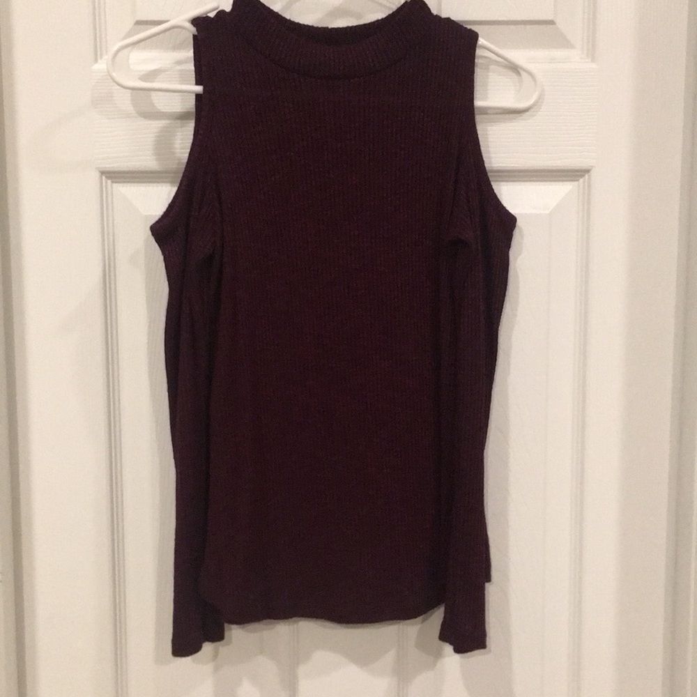 Maroon long sleeve with cutout shoulders